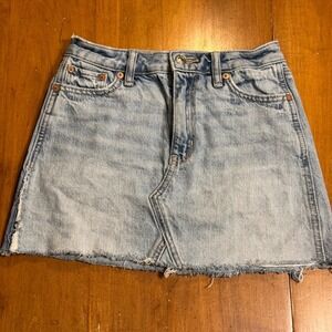 American Eagle Light Wash Denim Mini Skirt Women Size 000 Regular